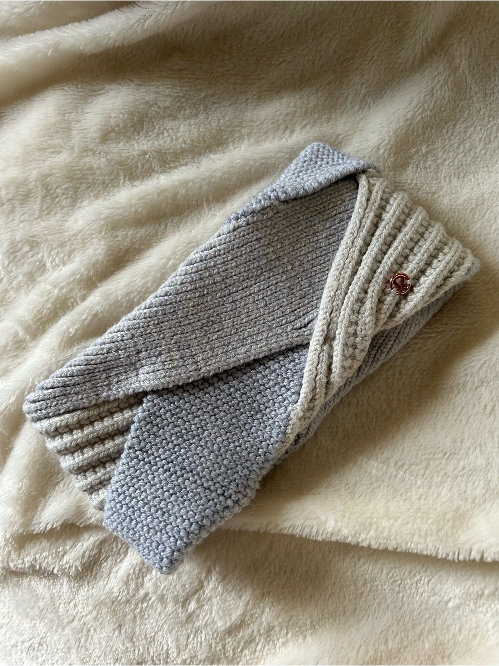 Lululemon gray ivory crossover knit chunky headband earwarmer OS merino wool